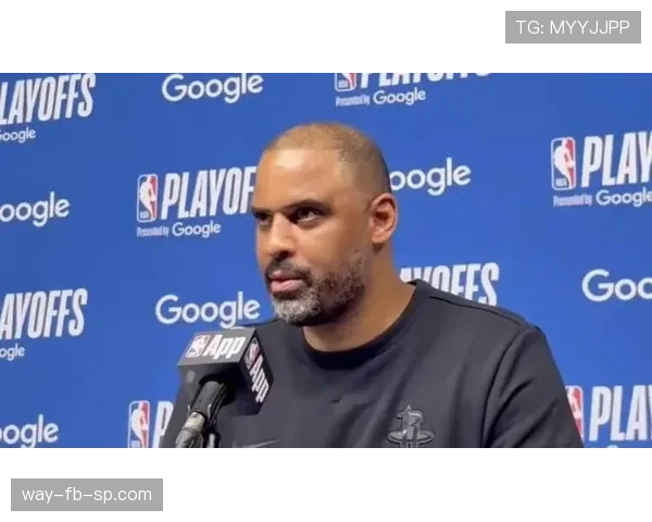 普里查德无球跑位对换防制造空位三分拉开空间